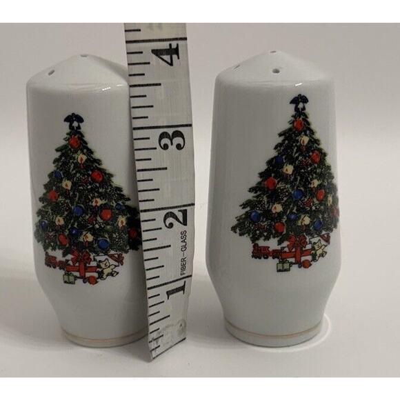 Festive Gold Trim Christmas Tree Salt And Pepper Shakers Great Condition 3.6” - Picture 4 of 4